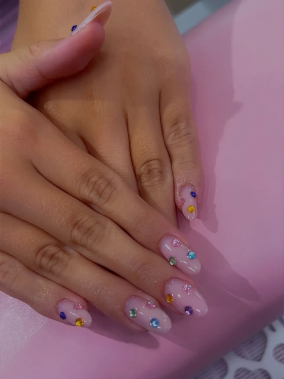 💎✨ Colorful details, endless sparkle & beautiful nails! 💖💅
